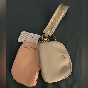 Lululemon dual pouch w keychain NEW